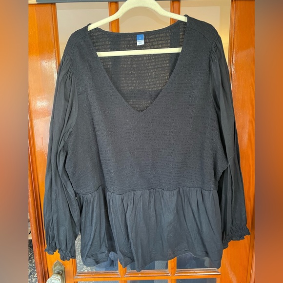 3 for 1 deal- three peplum tops: Black, white, and patterned - Picture 2 of 3